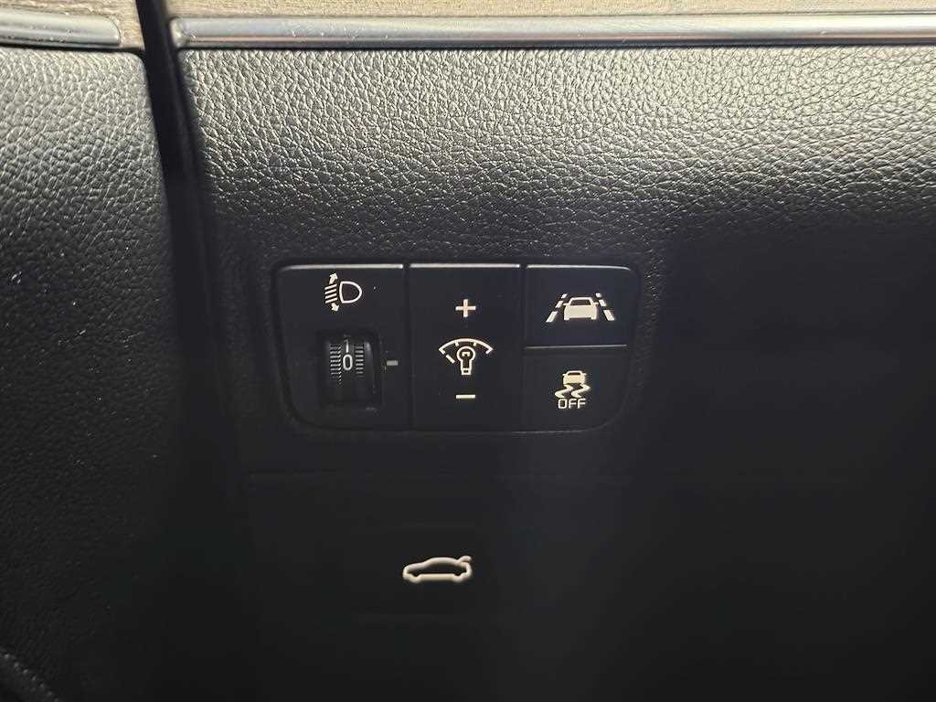 Kia K5 — photo 14