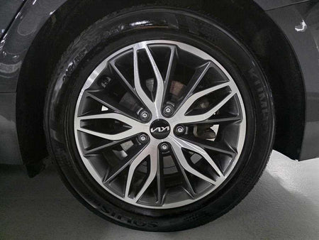 Kia K5 — photo 19