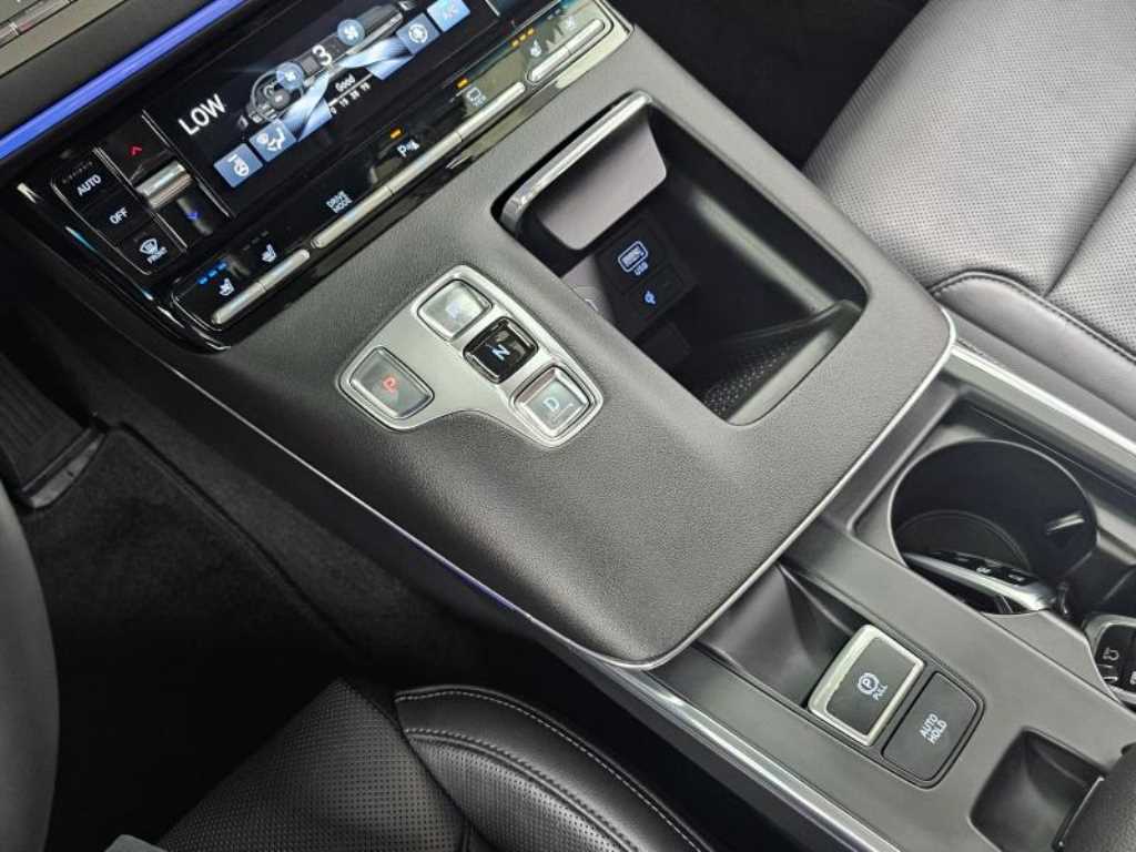 Hyundai Grandeur — photo 09