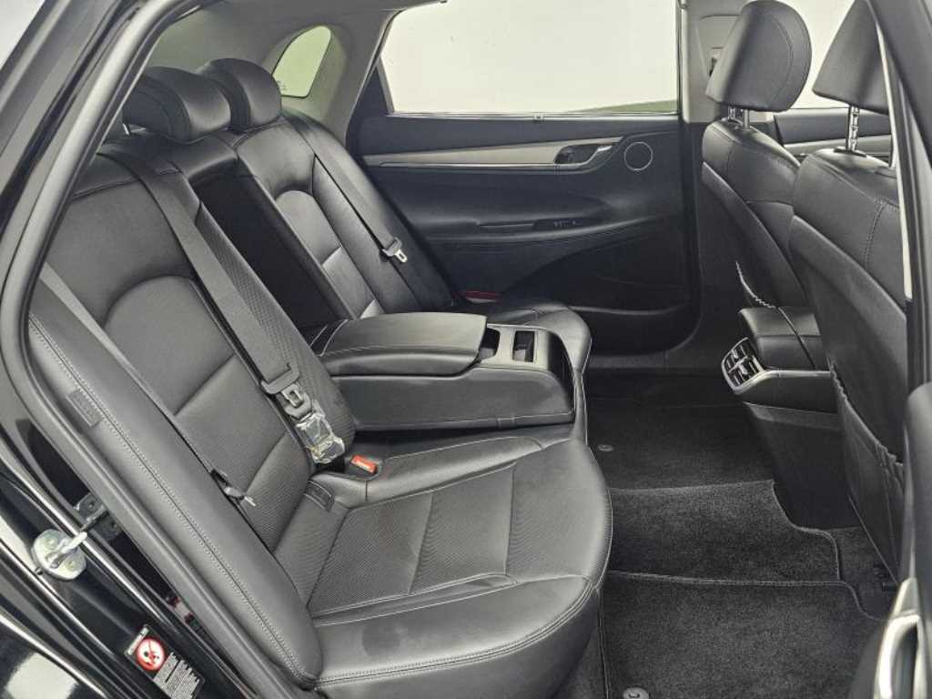Hyundai Grandeur — photo 12