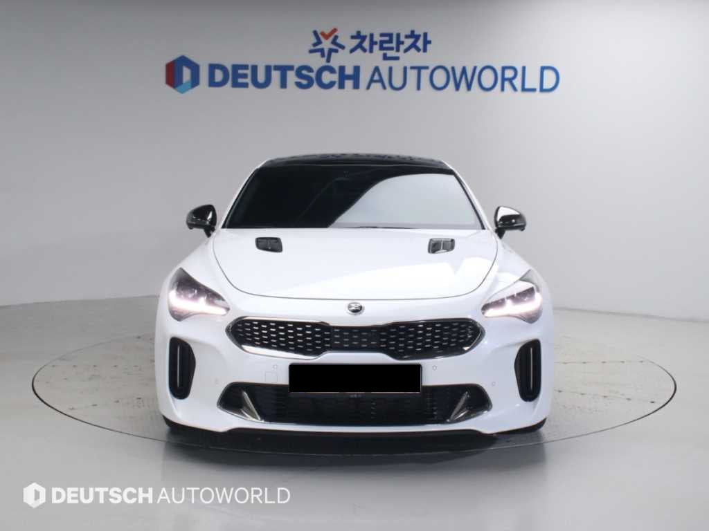 Kia Stinger — photo 03