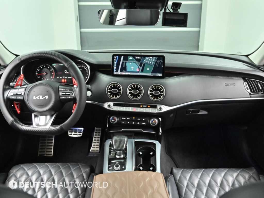 Kia Stinger — photo 07