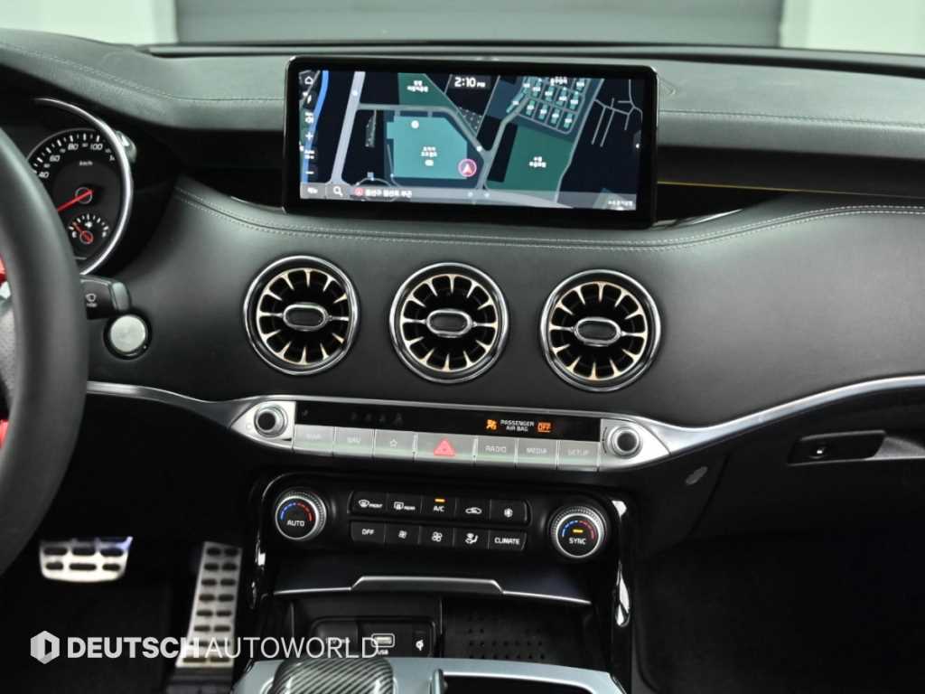 Kia Stinger — photo 14
