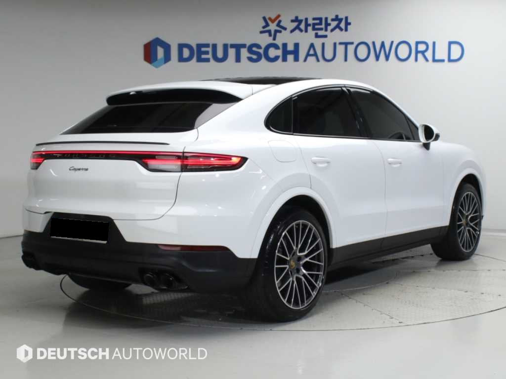 Porsche Cayenne — photo 02