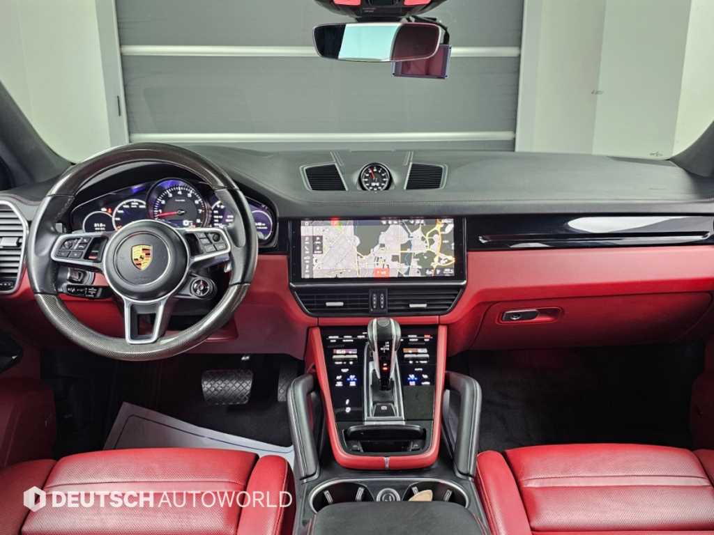 Porsche Cayenne — photo 07