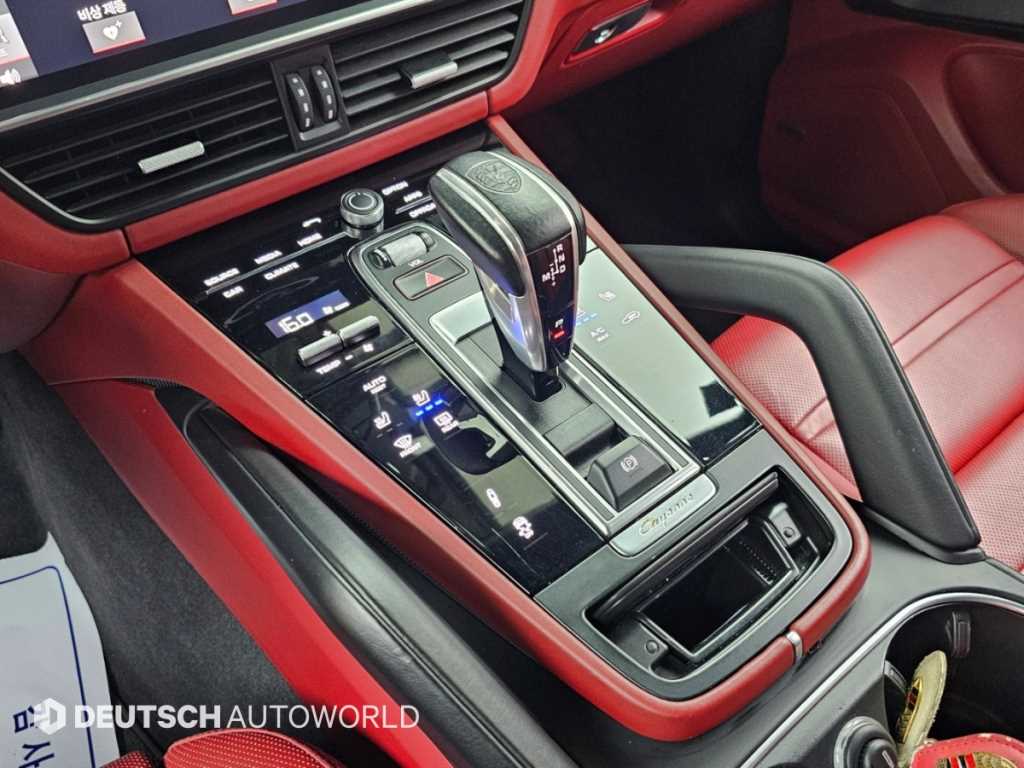 Porsche Cayenne — photo 09