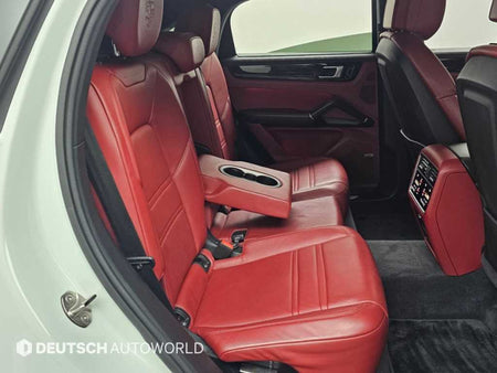 Porsche Cayenne — photo 12
