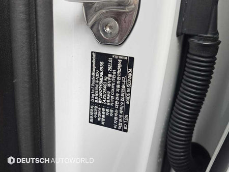 Porsche Cayenne — photo 19
