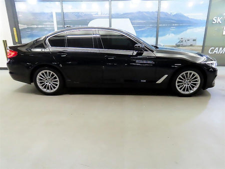 BMW 5-Series — photo 03