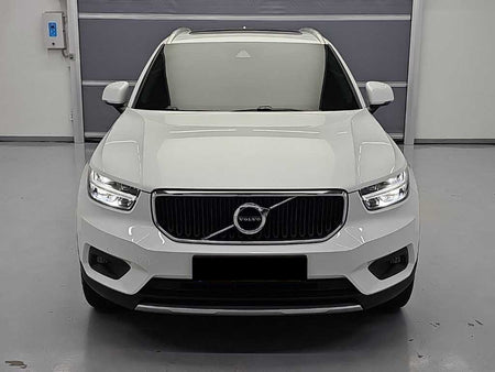 Volvo XC40 — photo 02