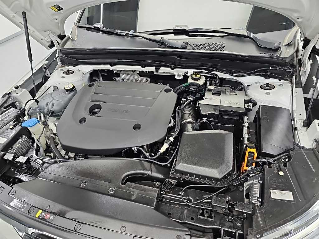 Volvo XC40 — photo 05