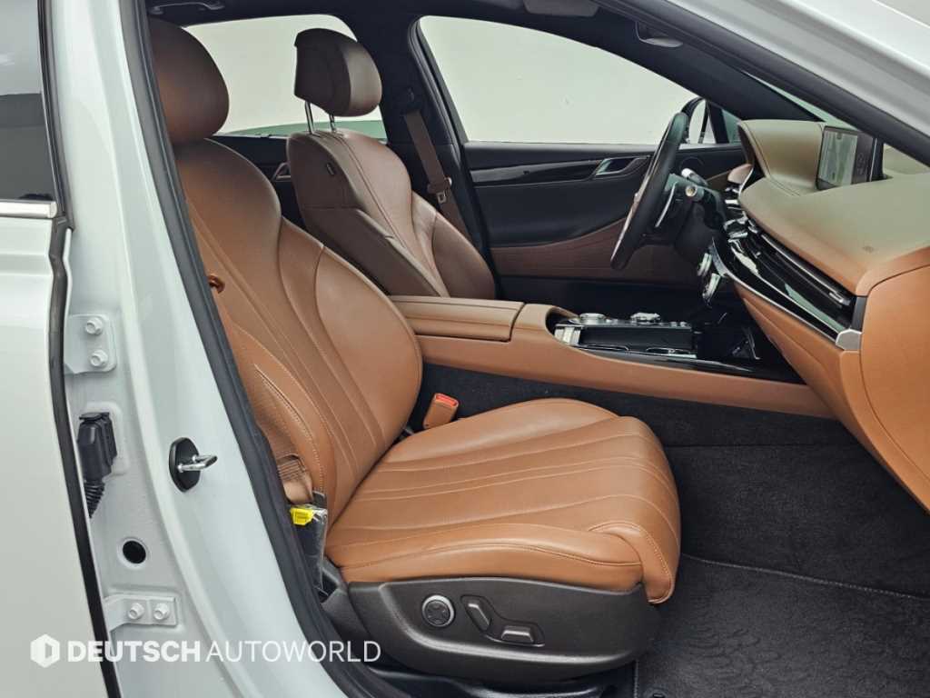 Genesis G80 — photo 10