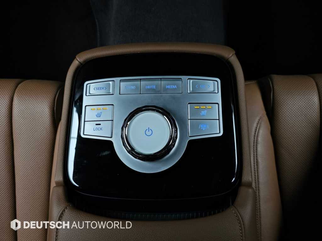 Genesis G80 — photo 16