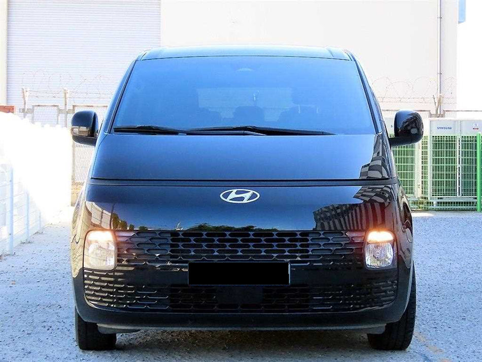 Hyundai Staria — photo 02