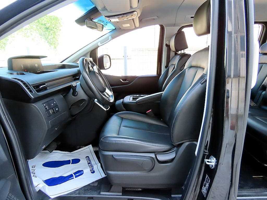 Hyundai Staria — photo 05