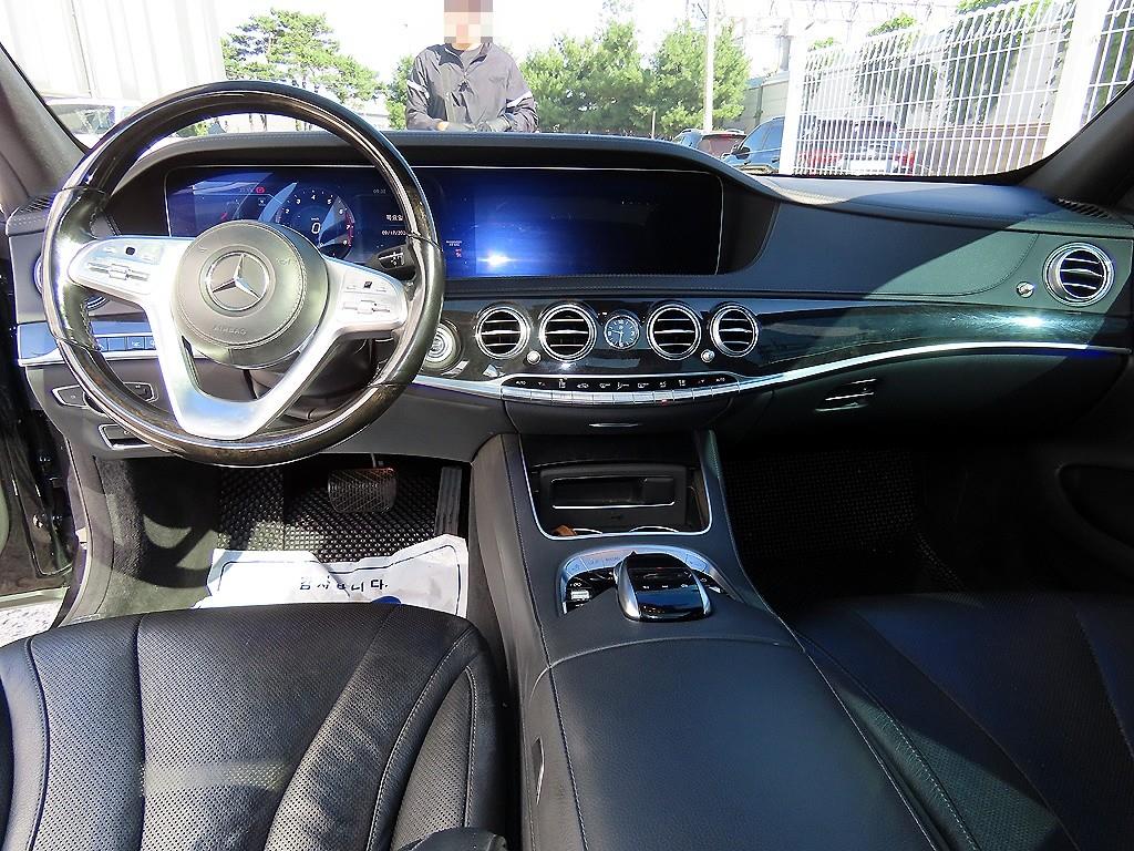 Mercedes-Benz S-Class — photo 07