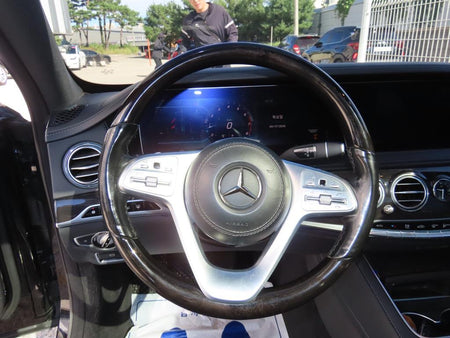 Mercedes-Benz S-Class — photo 08
