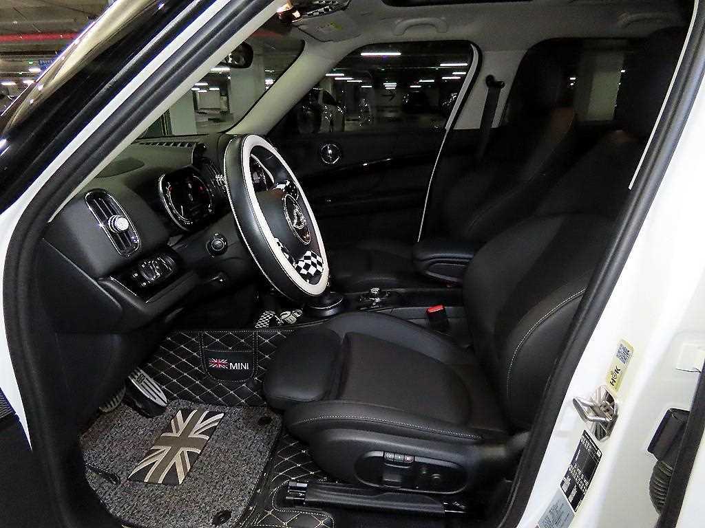 Mini Countryman — photo 06