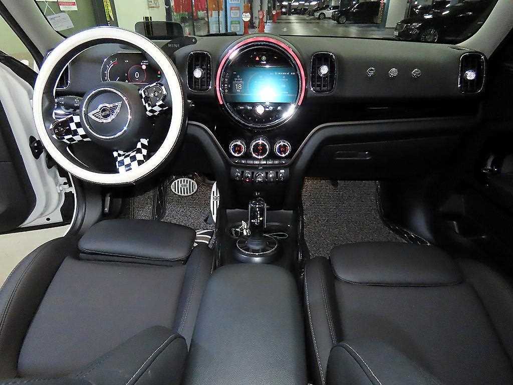 Mini Countryman — photo 10