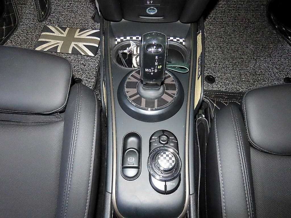 Mini Countryman — photo 12