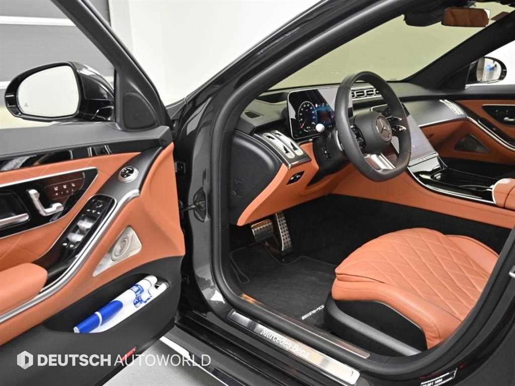 Mercedes-Benz S-Class — photo 11