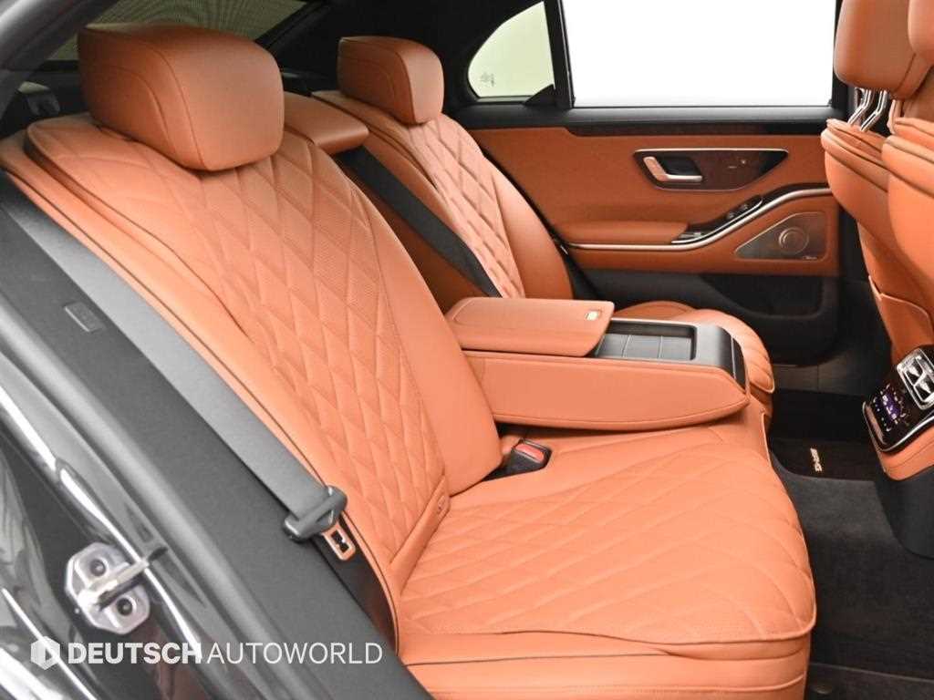 Mercedes-Benz S-Class — photo 12