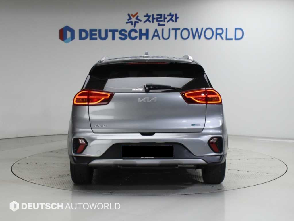 Kia Niro — photo 04
