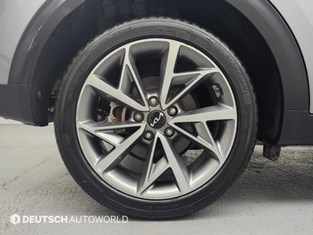 Kia Niro — photo 05