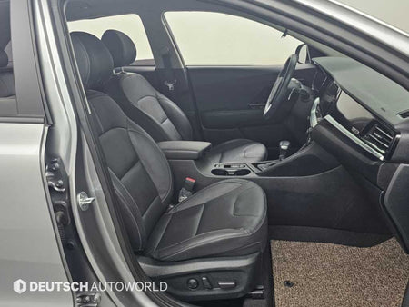 Kia Niro — photo 10