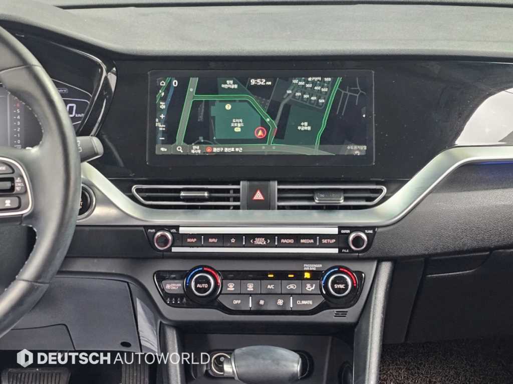 Kia Niro — photo 14