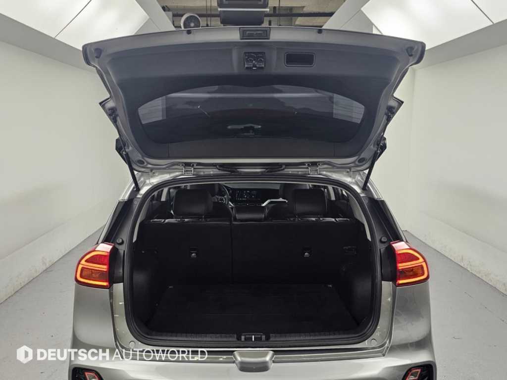 Kia Niro — photo 19