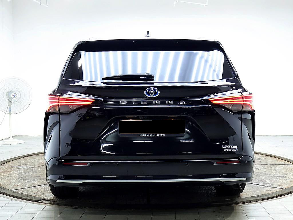 Toyota Sienna — photo 03