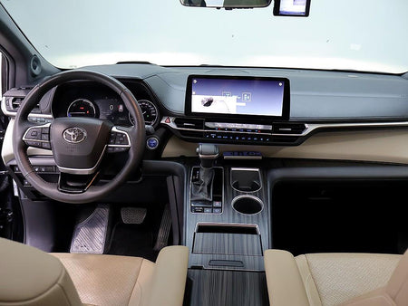 Toyota Sienna — photo 05