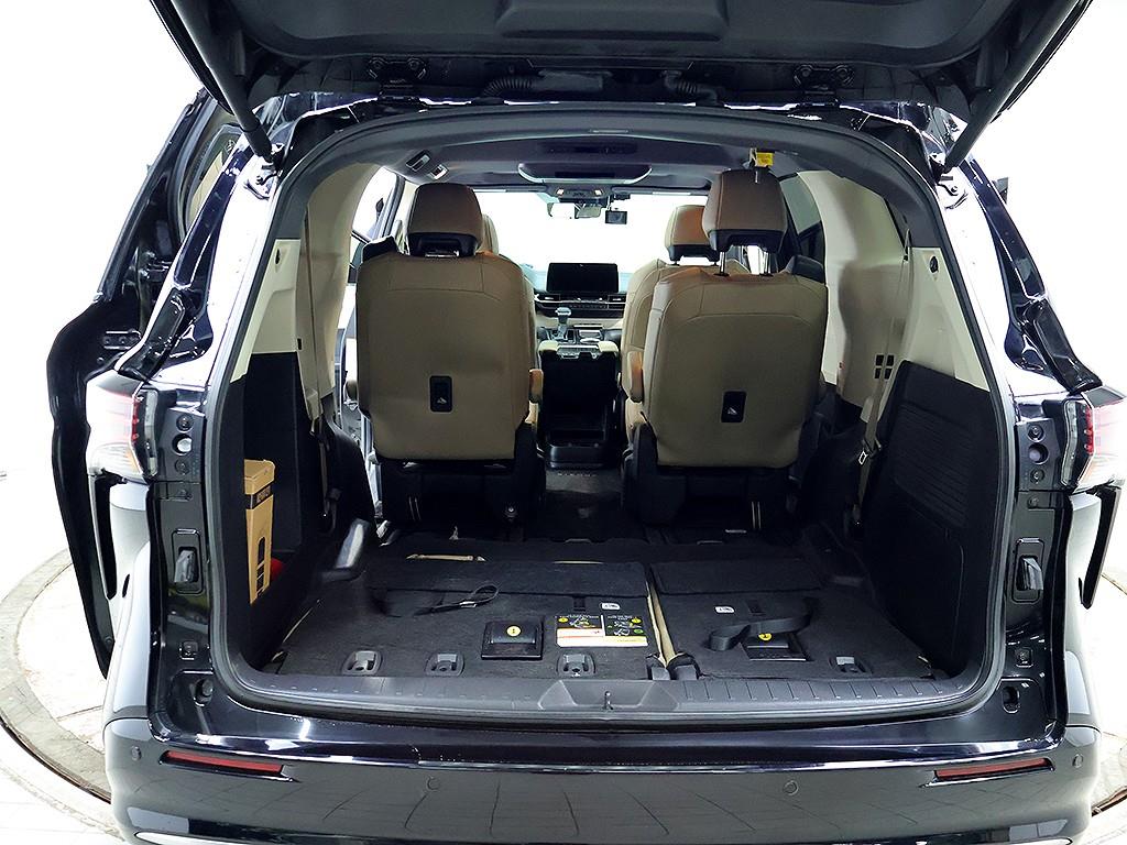 Toyota Sienna — photo 15