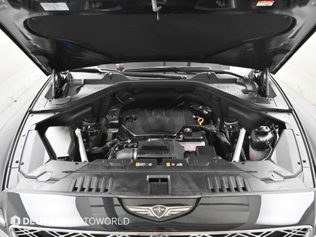 Genesis GV80 — photo 07