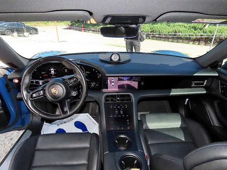Porsche Taycan — photo 07