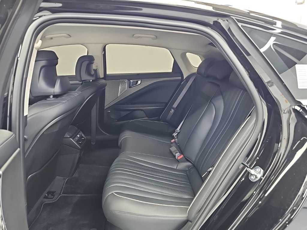 Kia K8 — photo 12