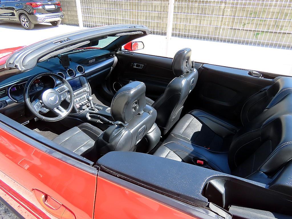 Ford Mustang — photo 09