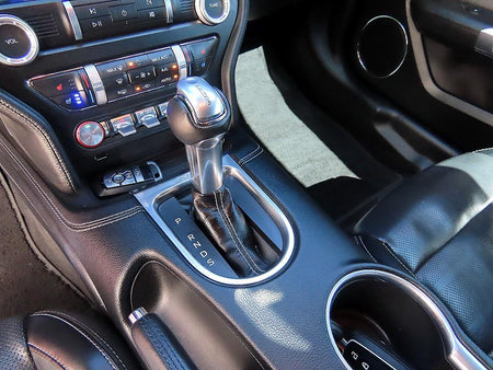 Ford Mustang — photo 15