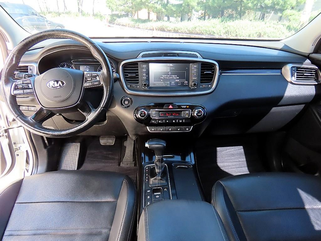 Kia Sorento — photo 07