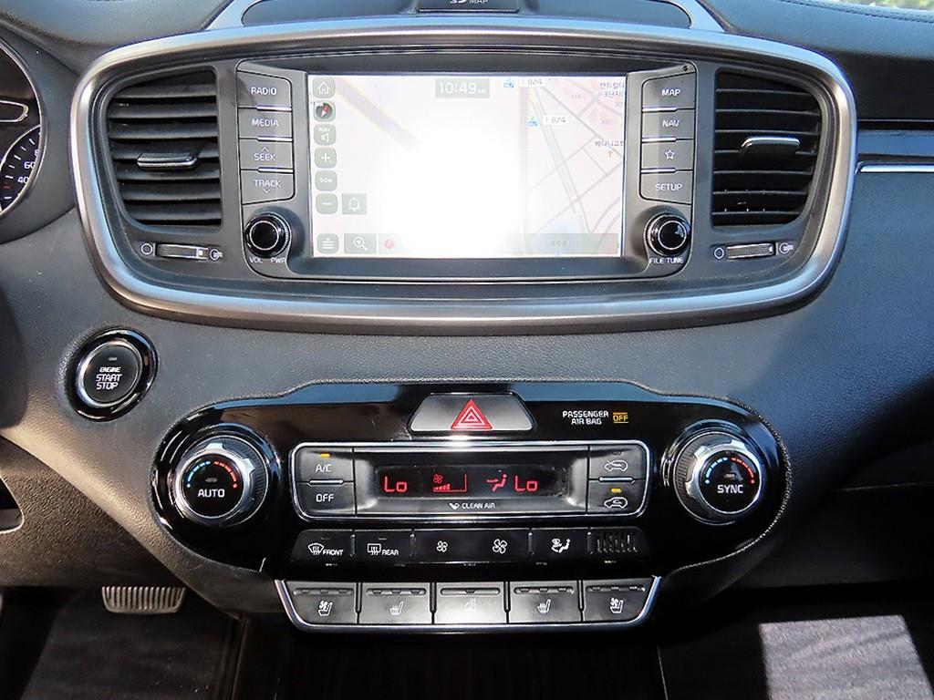Kia Sorento — photo 12