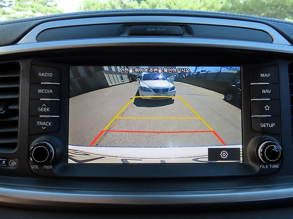 Kia Sorento — photo 14
