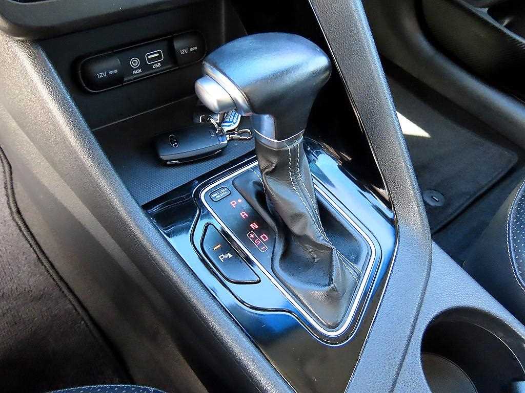 Kia Niro — photo 10