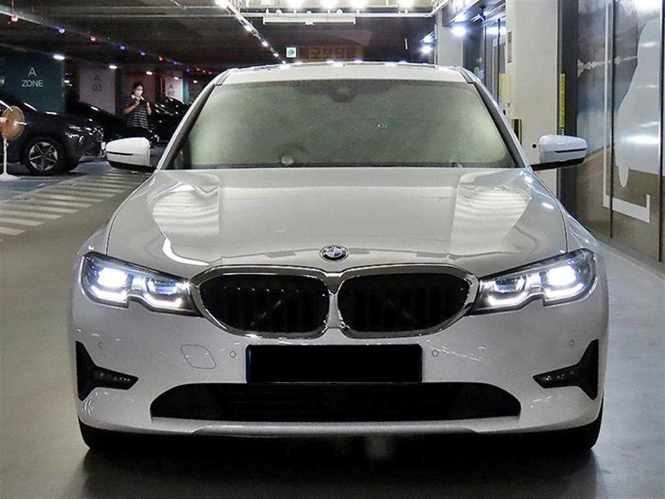 BMW 3-Series — photo 02