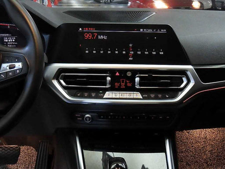 BMW 3-Series — photo 11