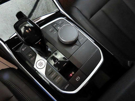 BMW 3-Series — photo 12