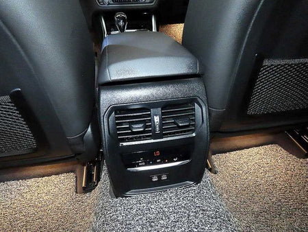 BMW 3-Series — photo 16