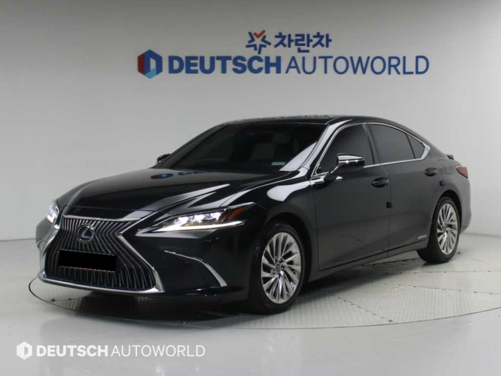 Lexus ES — photo 01