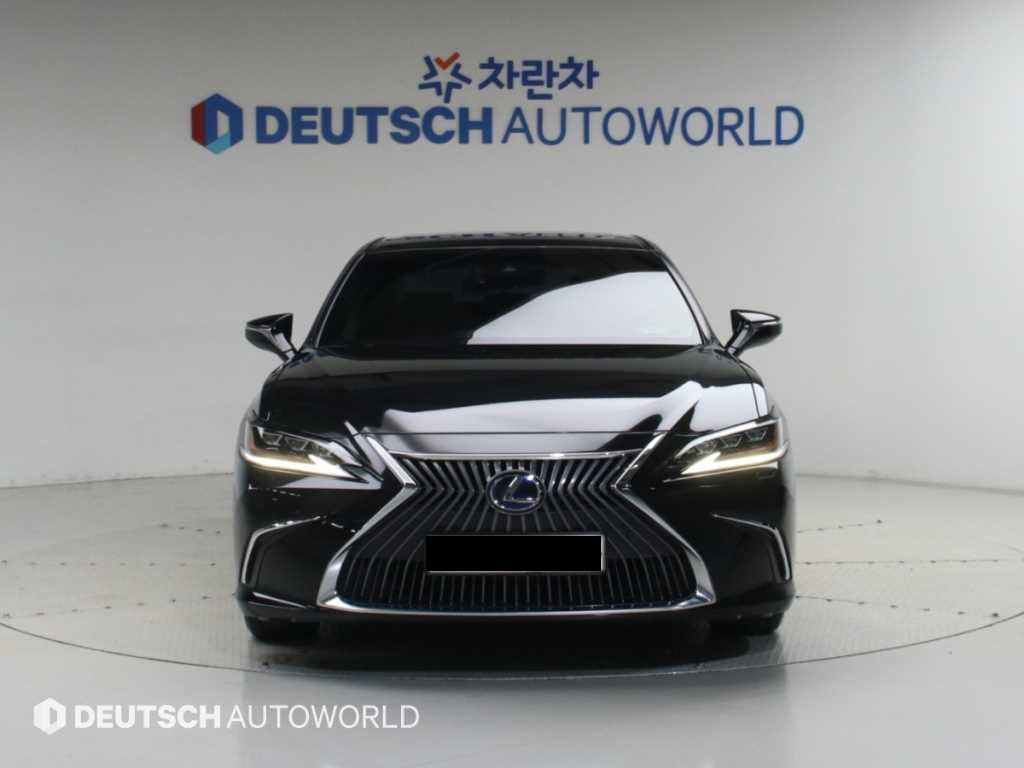 Lexus ES — photo 03