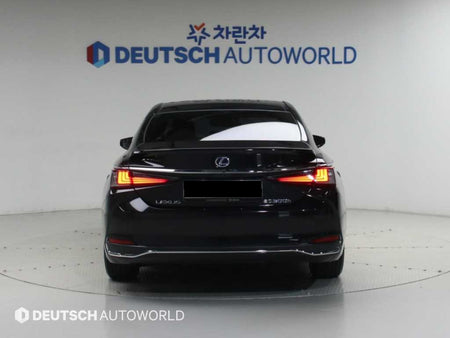 Lexus ES — photo 04